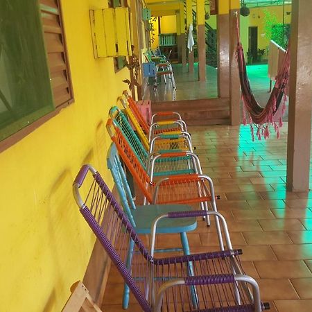 Hotel Los Amigos ปูแอร์โตอีกวาซู ภายนอก รูปภาพ