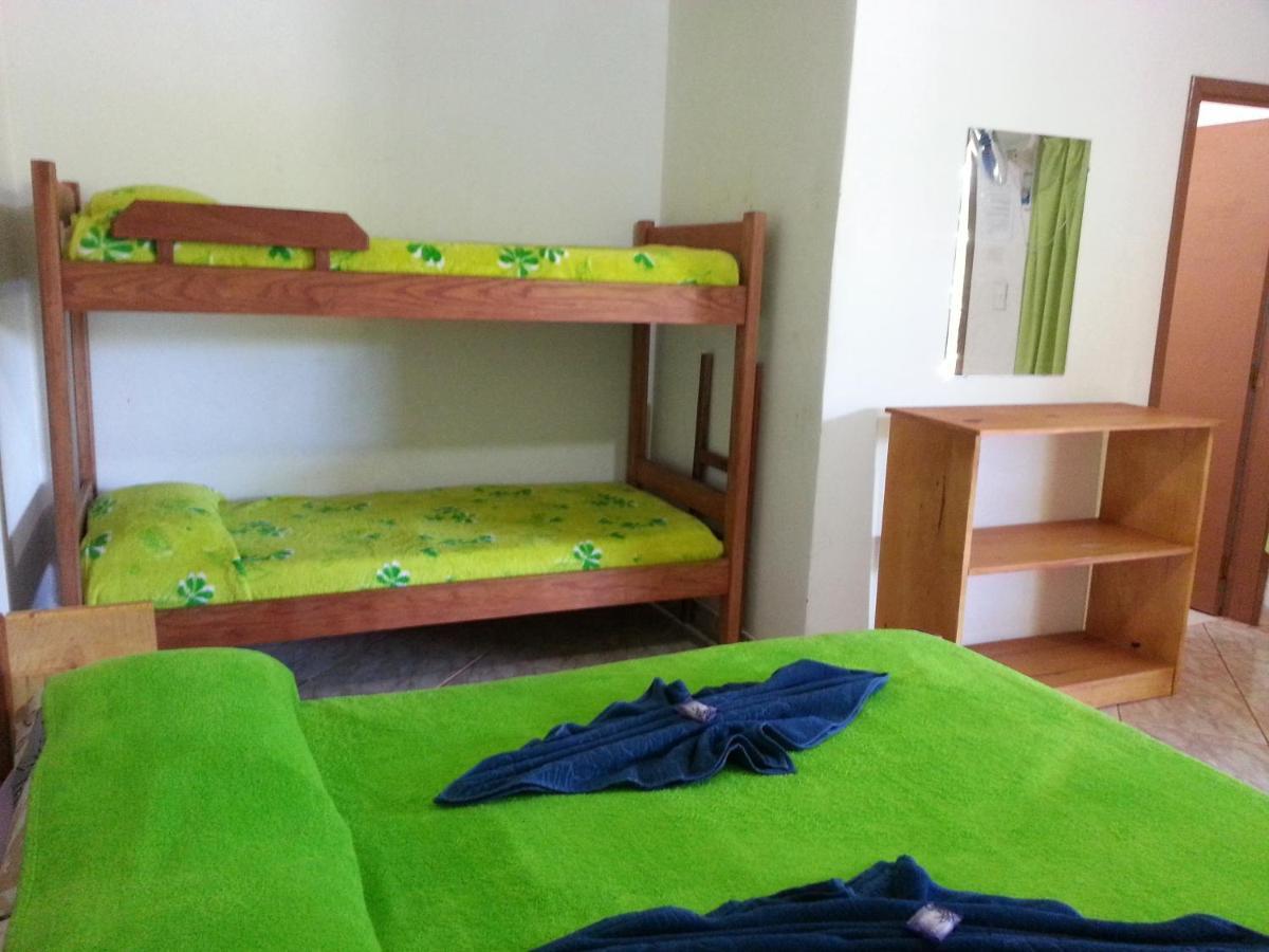 Hotel Los Amigos ปูแอร์โตอีกวาซู ภายนอก รูปภาพ