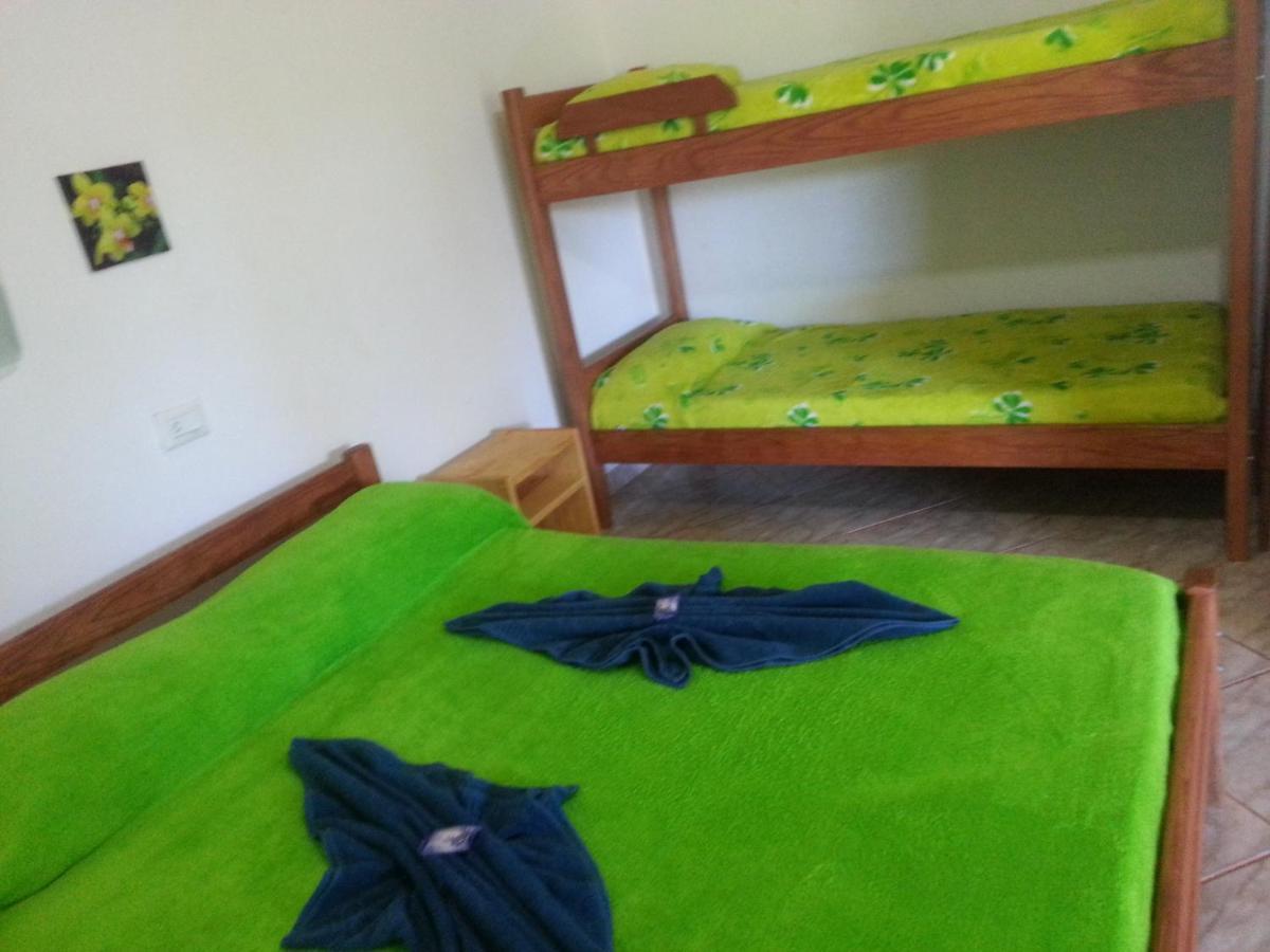 Hotel Los Amigos ปูแอร์โตอีกวาซู ภายนอก รูปภาพ