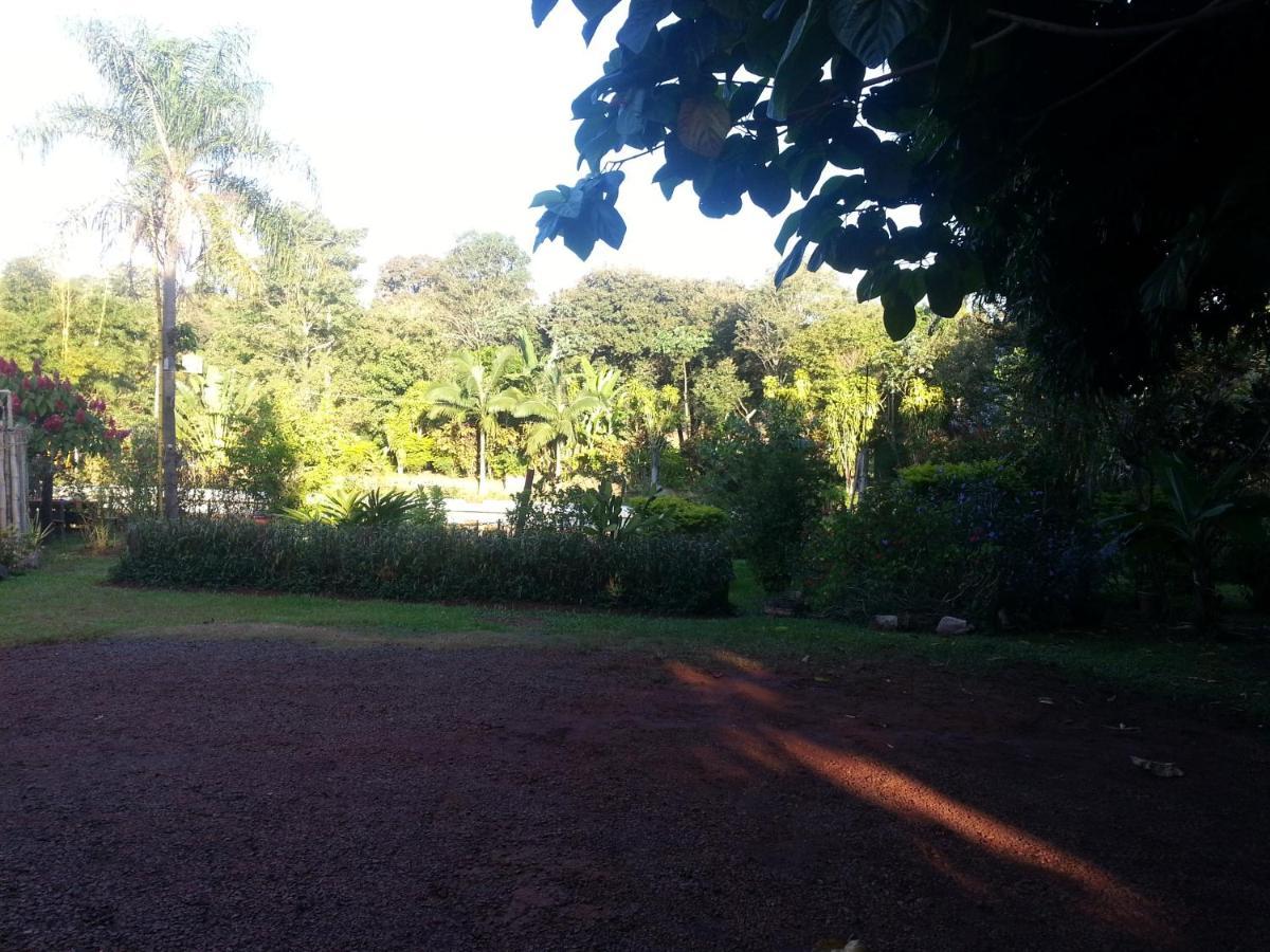 Hotel Los Amigos ปูแอร์โตอีกวาซู ภายนอก รูปภาพ